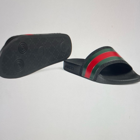 New authentic kids Gucci rubber slides - Picture 6 of 12